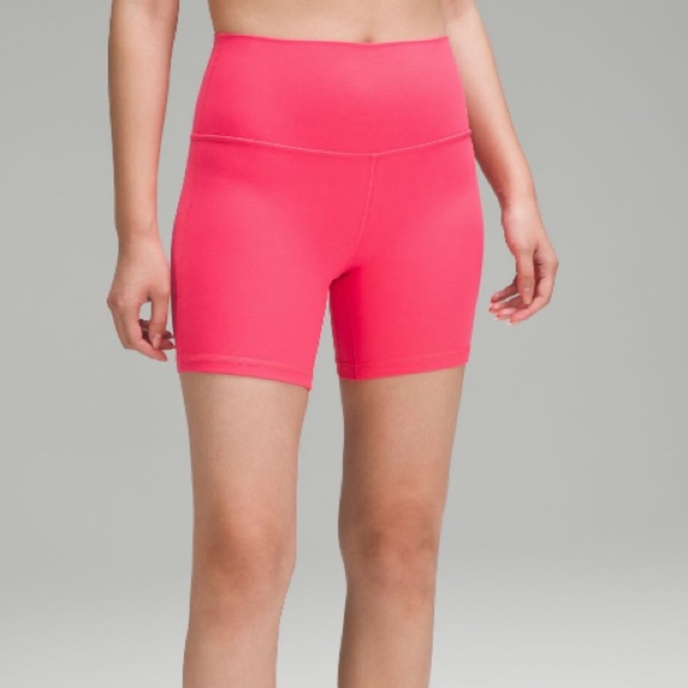 Lulu Align High-Rise Short 6” - Picture 3 of 4